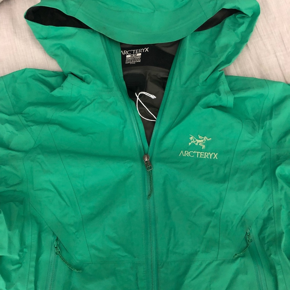 Arc’teryx Zeta Gore-Tex lightweight rain jacket